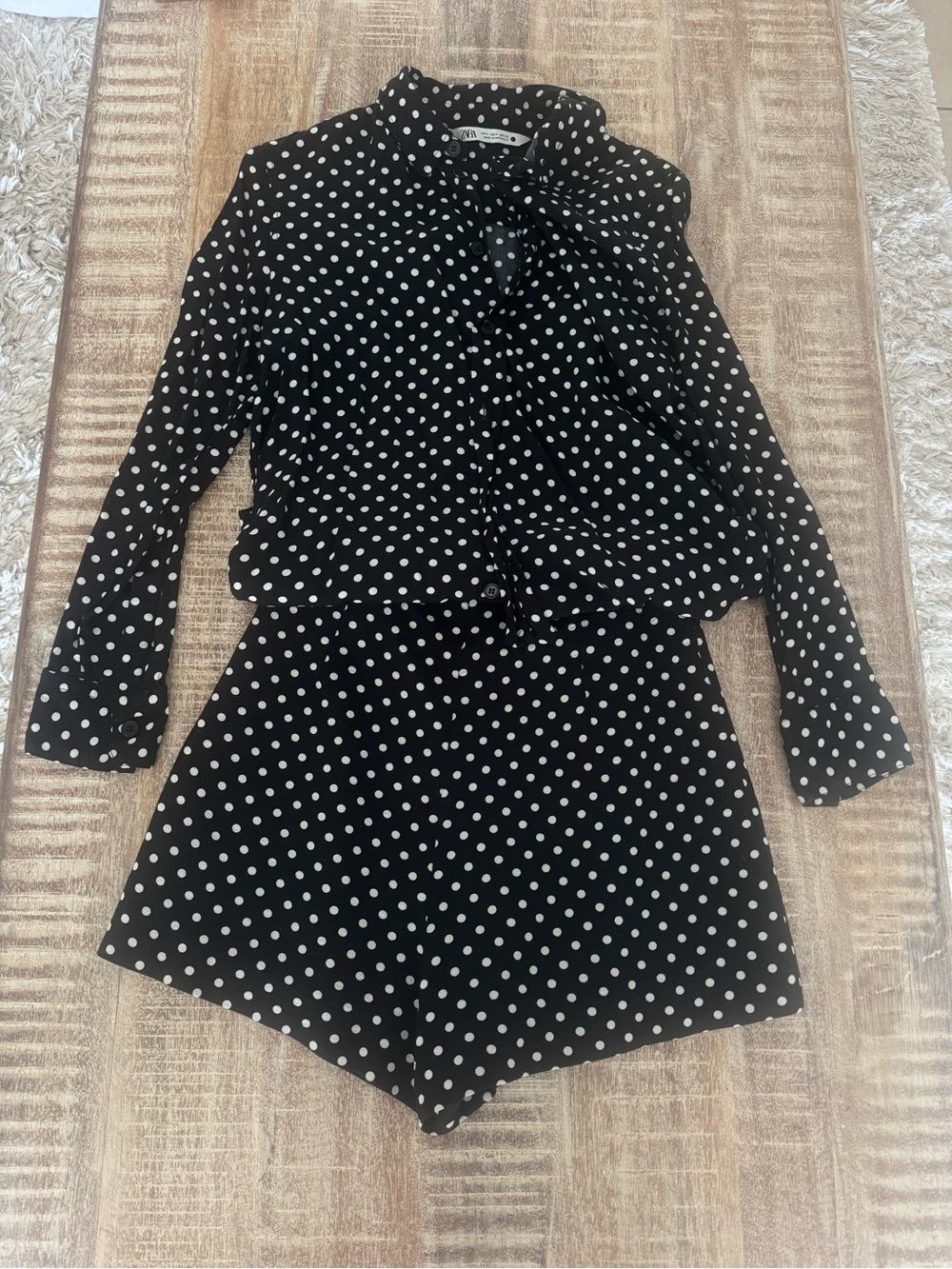 Zara Polka Dot set! Blouse size s and short size xs.